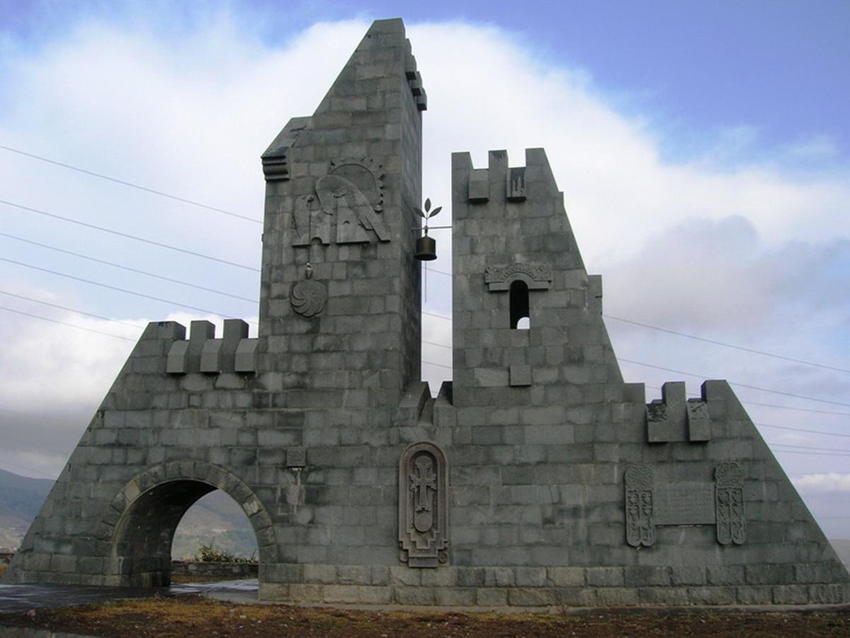 Отель Mthnador Горис Экстерьер фото